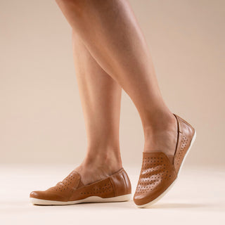 LIANA W - TAN LEATHER FLATS