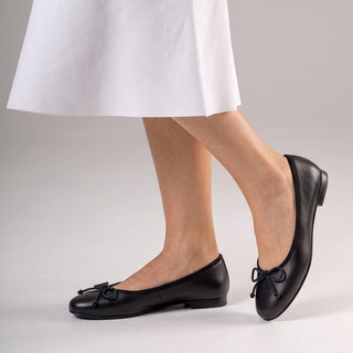 GLIDE - BLACK LEATHER BALLERINA FLATS