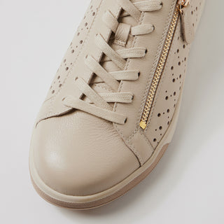 AURIE XF - ALMOND-CAMEL LEATHER SNEAKERS