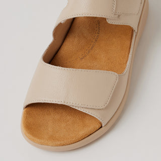 BOPEN XW - ALMOND LEATHER SANDALS