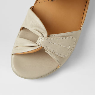 DOXIE W - ALMOND LEATHER SANDALS