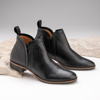 GAID - BLACK LEATHER ANKLE BOOTS