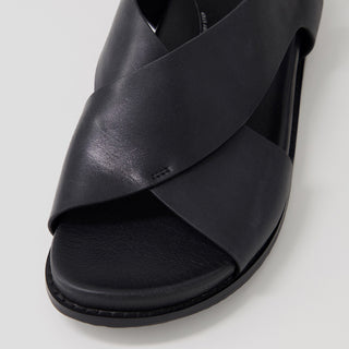 HANAKO W - BLACK LEATHER SANDALS