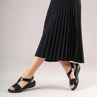 ALYCE - BLACK PATENT LEATHER SANDALS