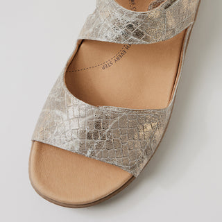 ROYDE XW - TAUPE&GOLD CROC PRINT LEATHER SANDALS