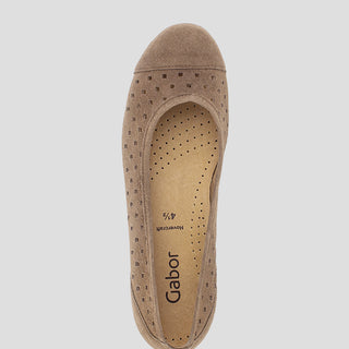 SKYLAR GA - PEANUT NUBUCK FLATS