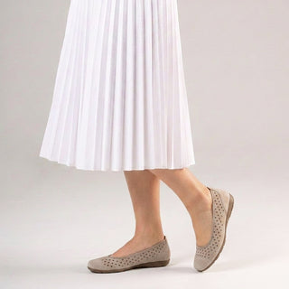 SKYLAR GA - LINEN NUBUCK FLATS