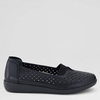 UNKI XF - BLACK LEATHER FLATS
