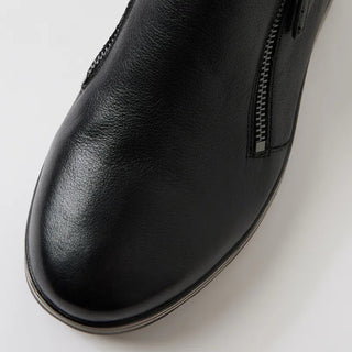 VIMMA XF - BLACK LEATHER ANKLE BOOTS